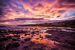 Dramatic_Orange_Purple_Sunset_Montedarena_photo